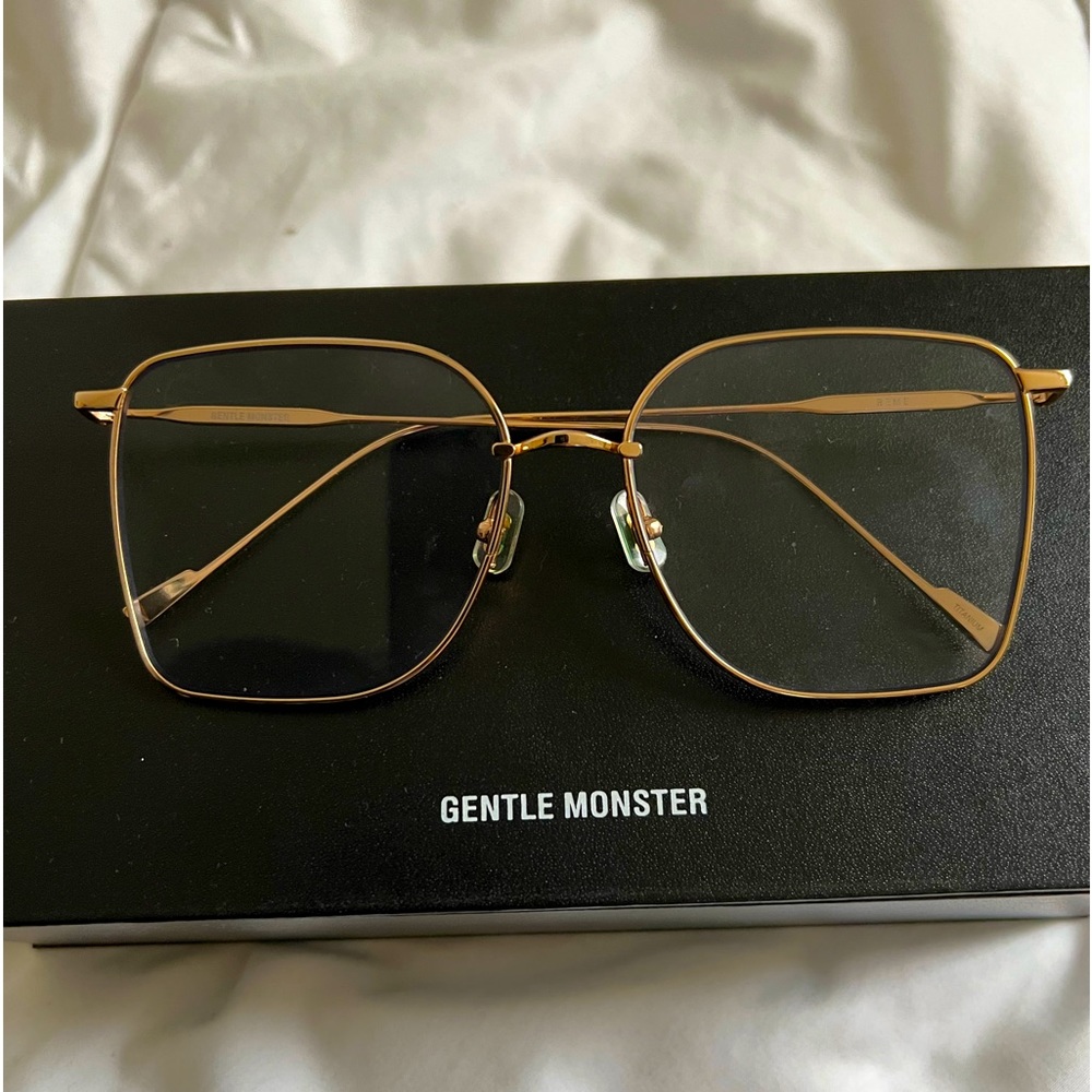Gentle Monster Reme 032 Oversized frame glasses